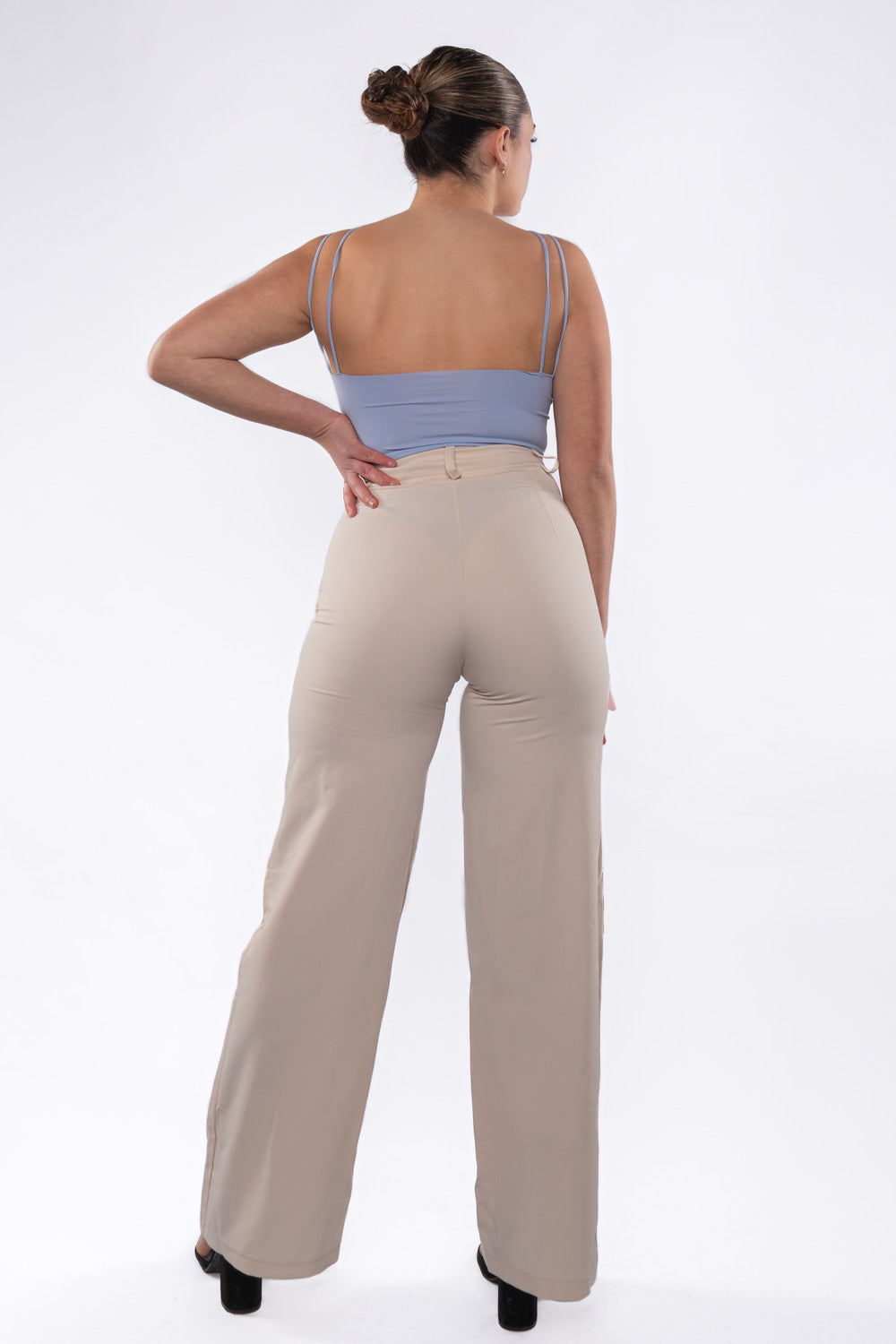 Pantalón drill de pierna ancha bolsillos