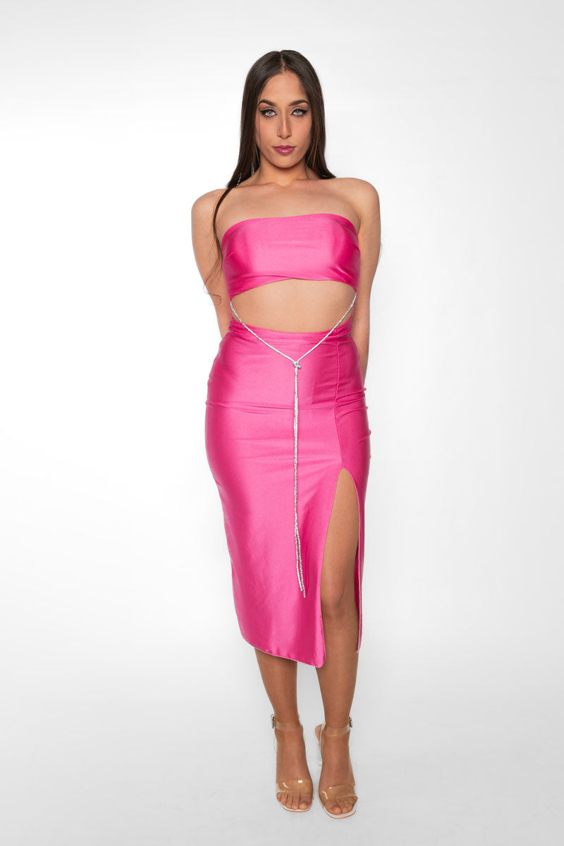 Vestido midi escote palabra de honor tirante brillo