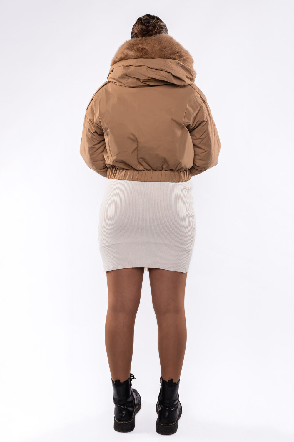 Chaqueta de pelo con gorro