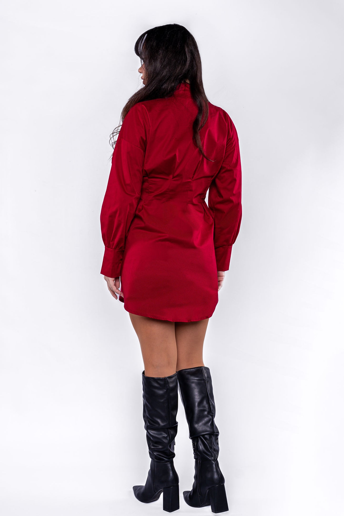 Vestido corto camisero  botones con cintura ajustada