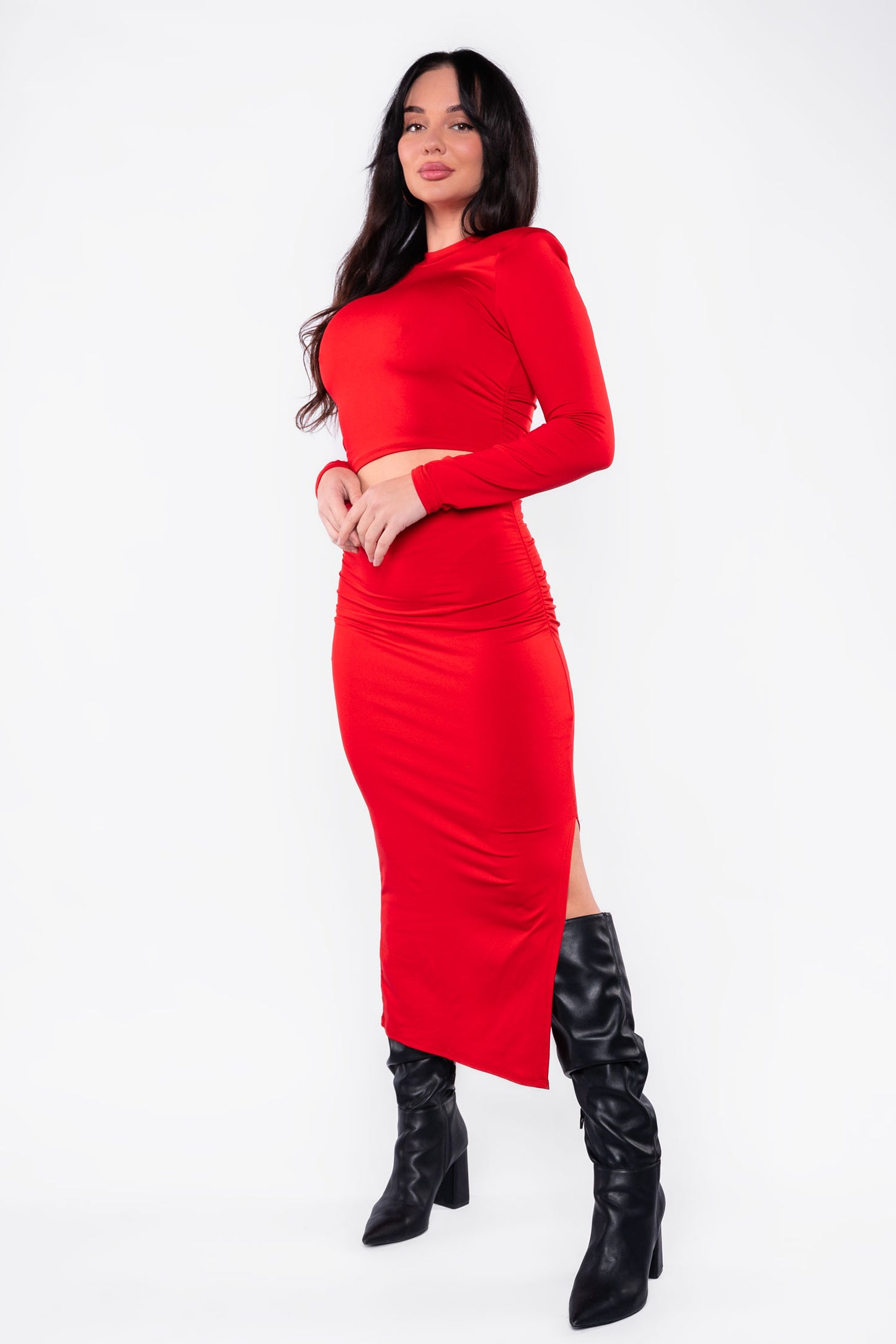 Vestido midi de manga larga fruncidos laterales