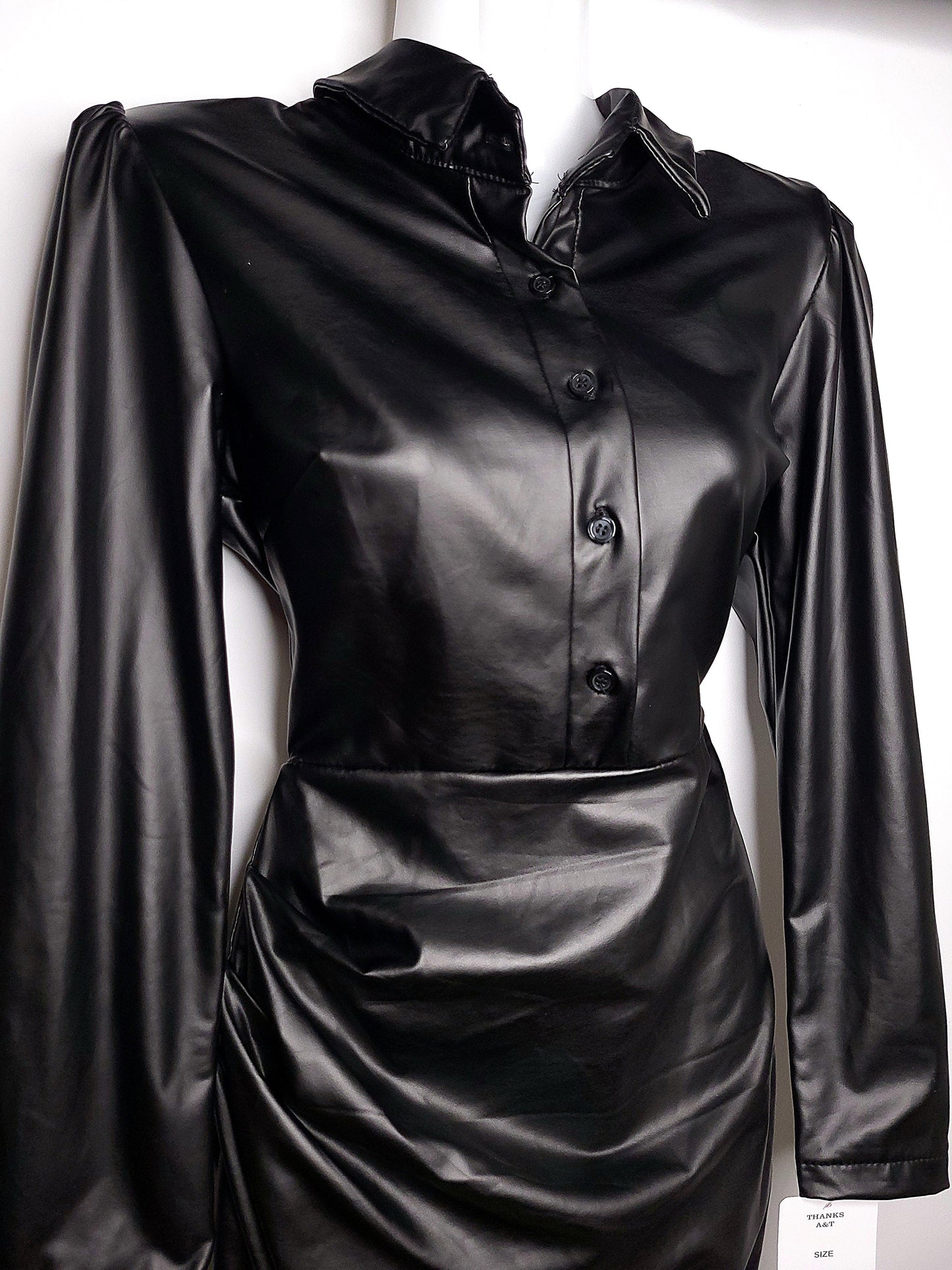 Vestido corto Polipiel Botón